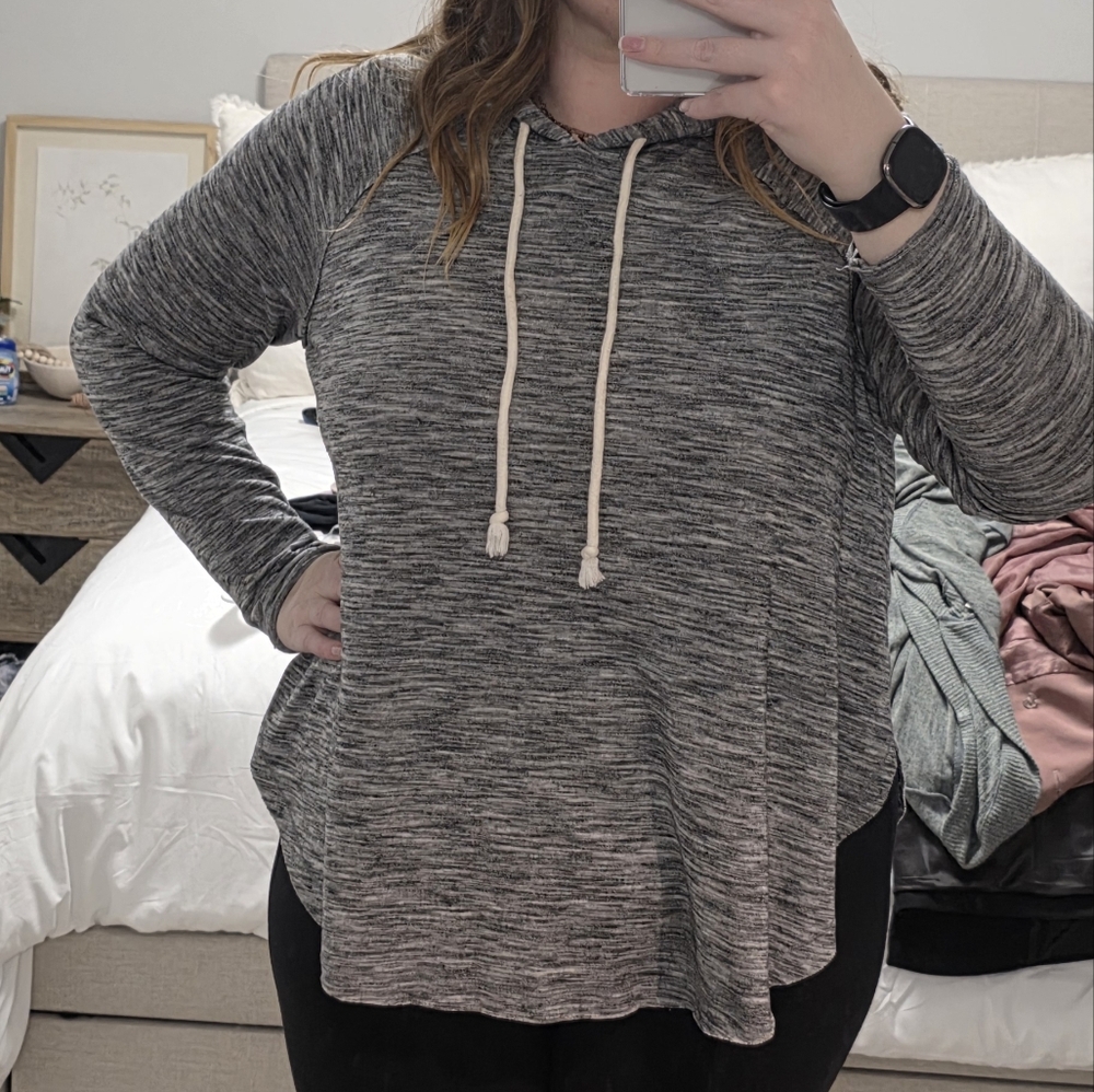 Lightweight Grey Longsleeve Hoodie Size XL - Picture 11 of 11